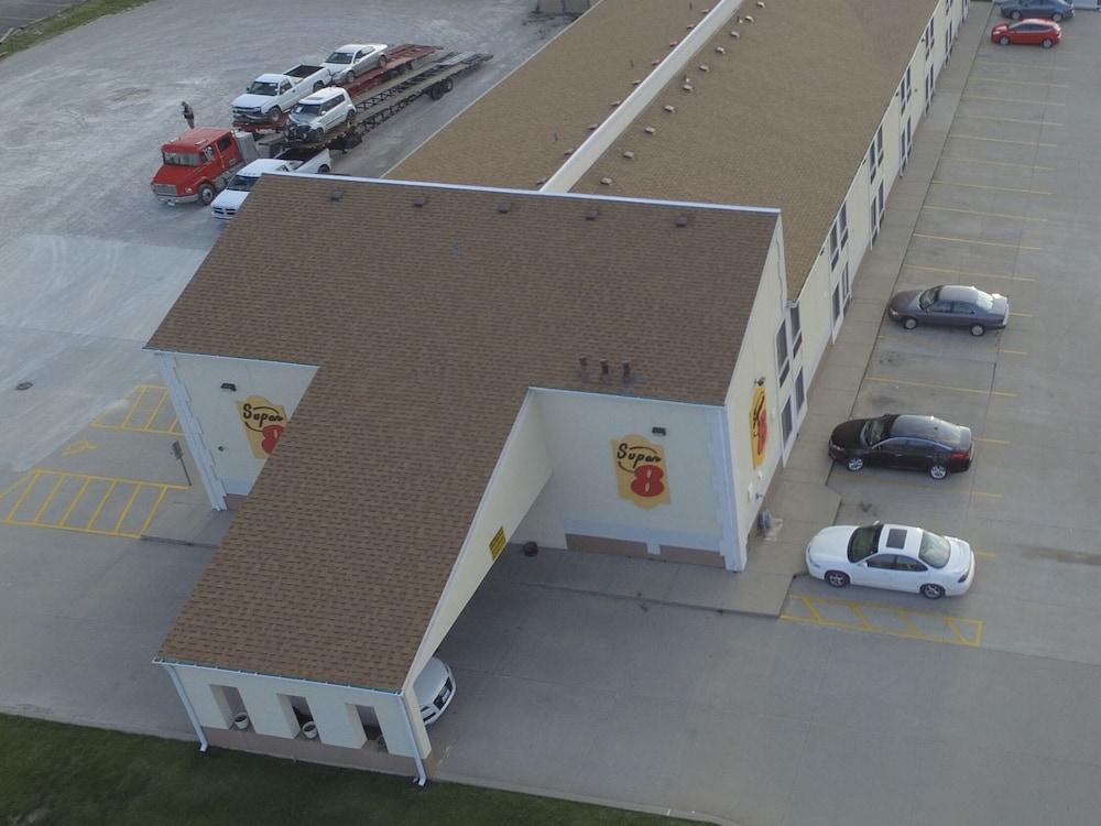 Super 8 By Wyndham Lincoln Hotel Екстериор снимка